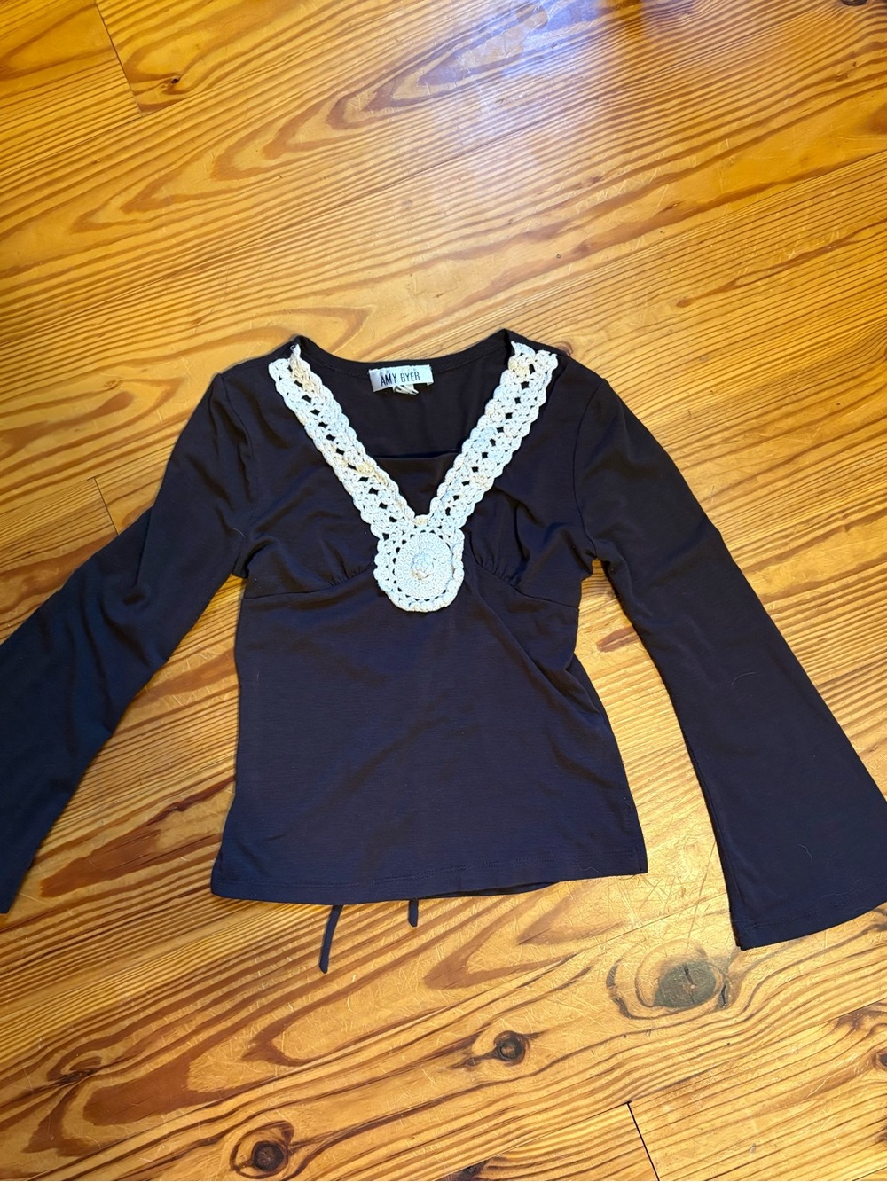 2000s Amy Byer Navy Long-Sleeve Top with Cream Crochet V-Neck